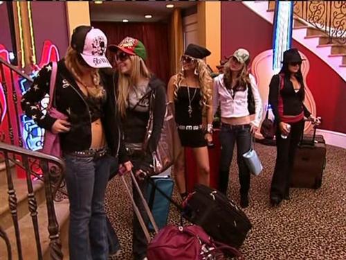 Ed Hardy made good tattoos, but the clothing looks like retard monkeys flung colored poo at fabric Ed Hardy made good tattoos, but the clothing looks like retard monkeys flung colored poo at fabric